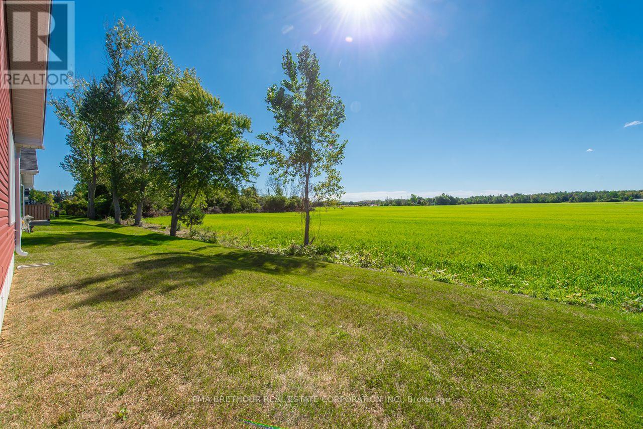 267 Lake Breeze Drive, Ashfield-Colborne-Wawanosh, ON photo 3