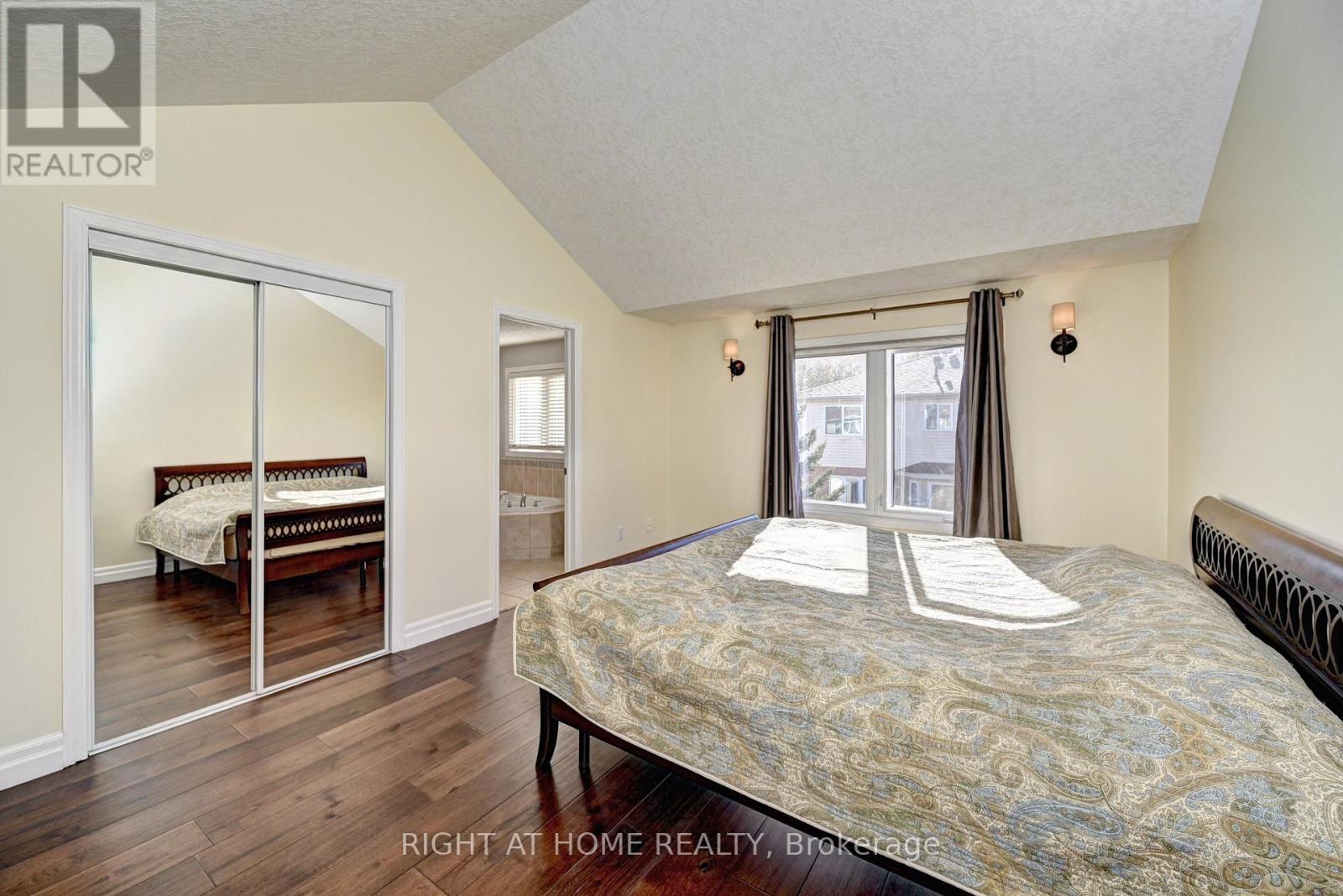 733 Chesapeake Drive, Waterloo, ON photo 25