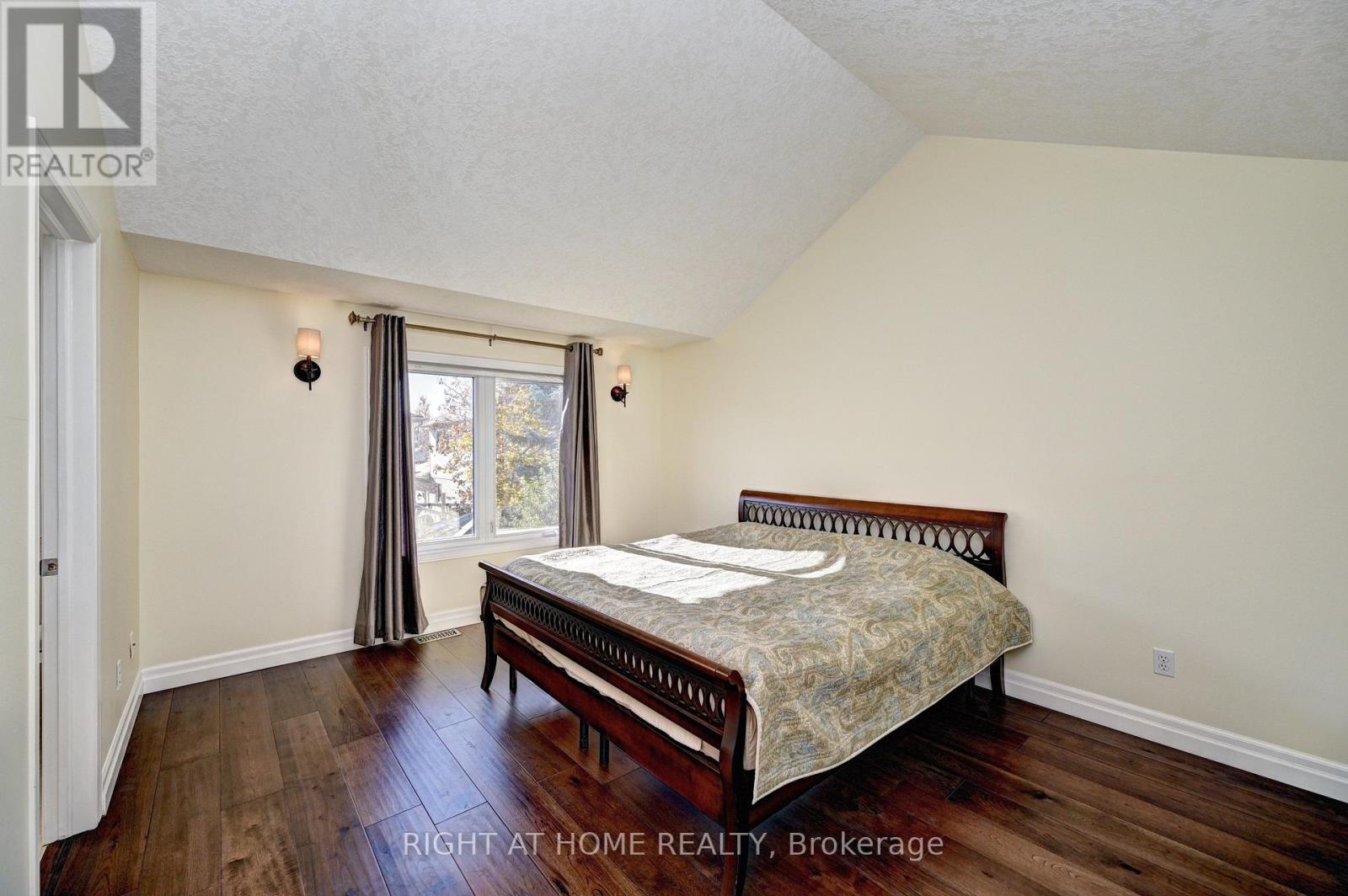 733 Chesapeake Drive, Waterloo, ON photo 26