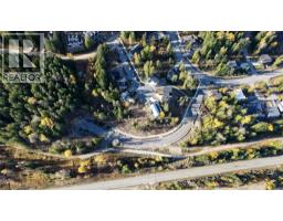 411 Centennial Place, Rossland, BC V0G1Y0 Photo 11