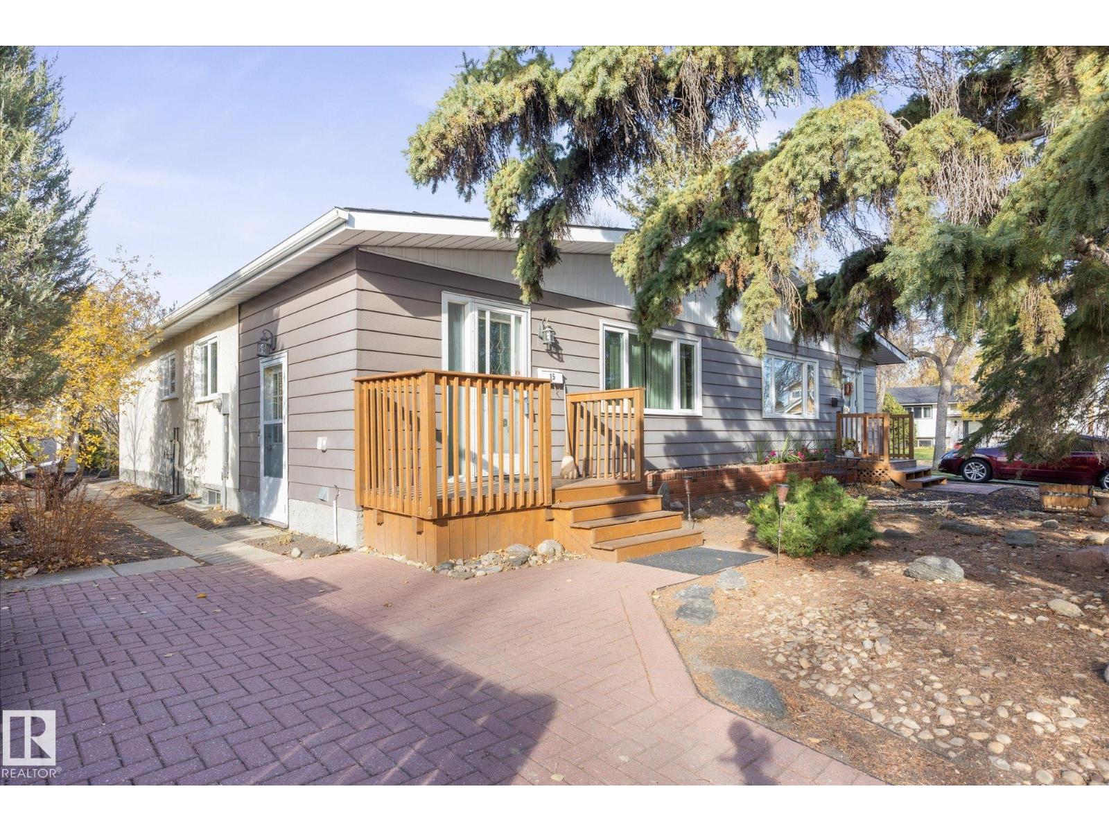 Photo of 15 FALCON CR, St. Albert