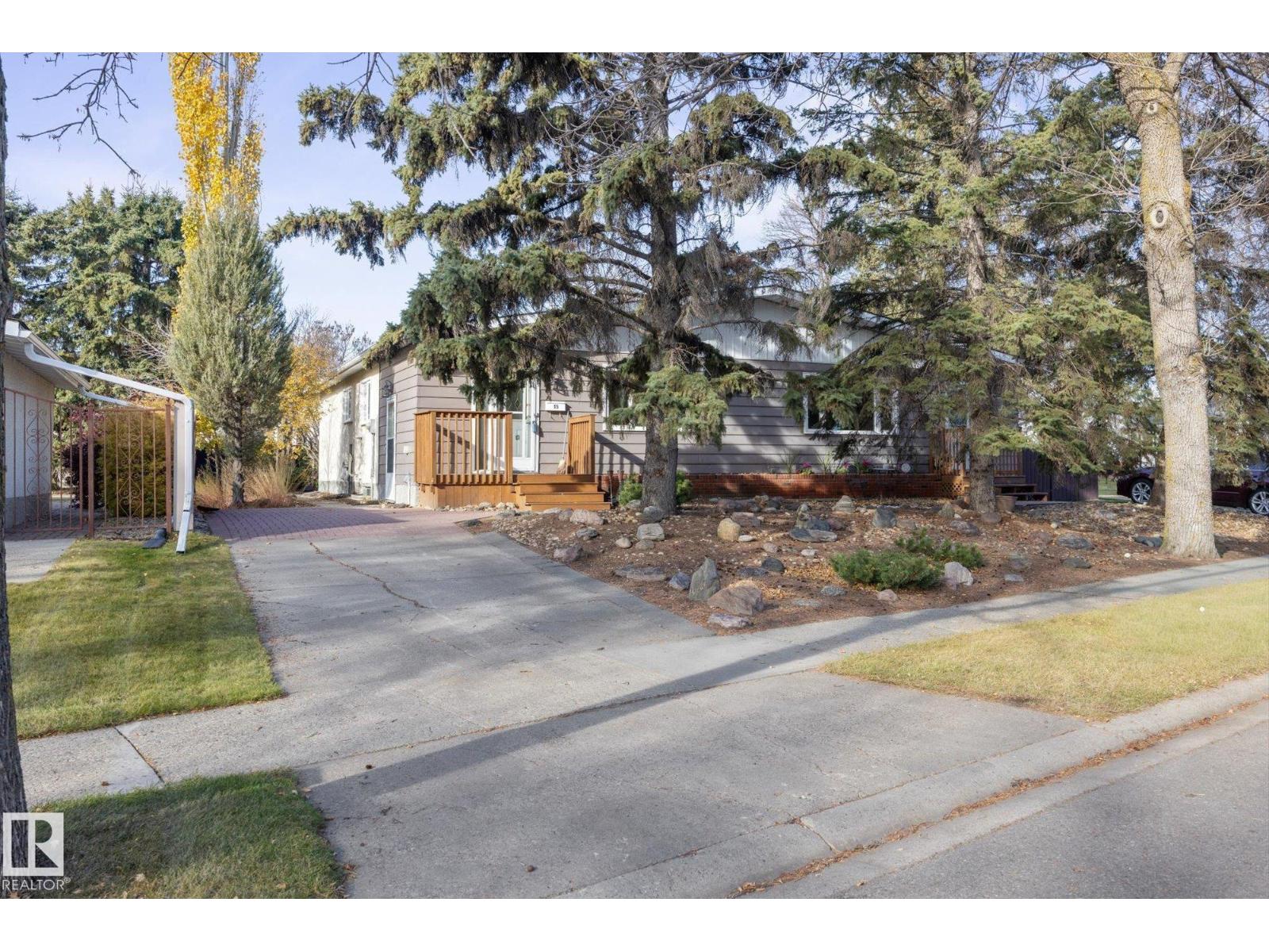 15 FALCON CR, St. Albert — photo 2