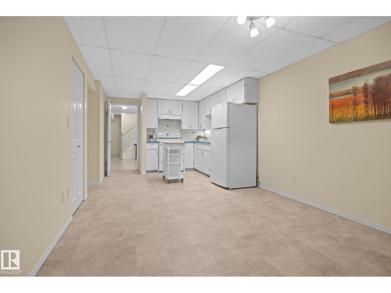 15 FALCON CR, St. Albert — photo 27