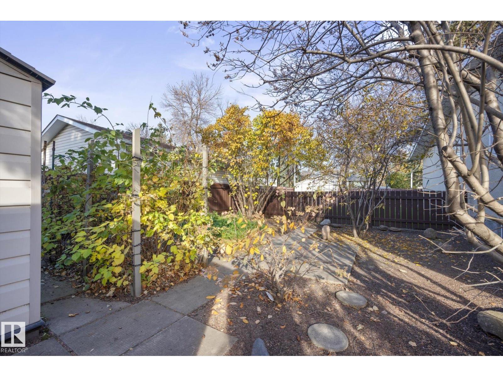 15 FALCON CR, St. Albert — photo 34
