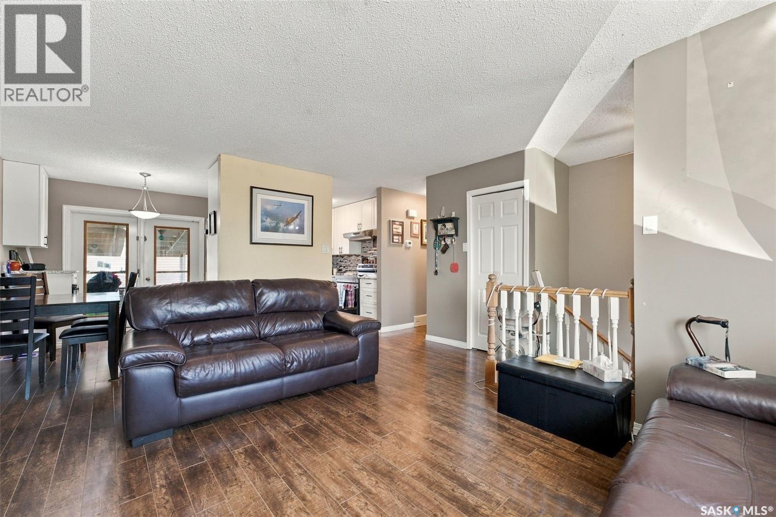 22 4th AVENUE N, Martensville — photo 4