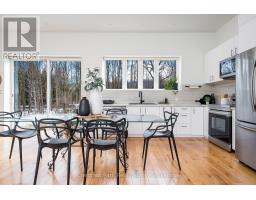7965 County Road 9, Clearview, ON L0M1S0 Photo 15