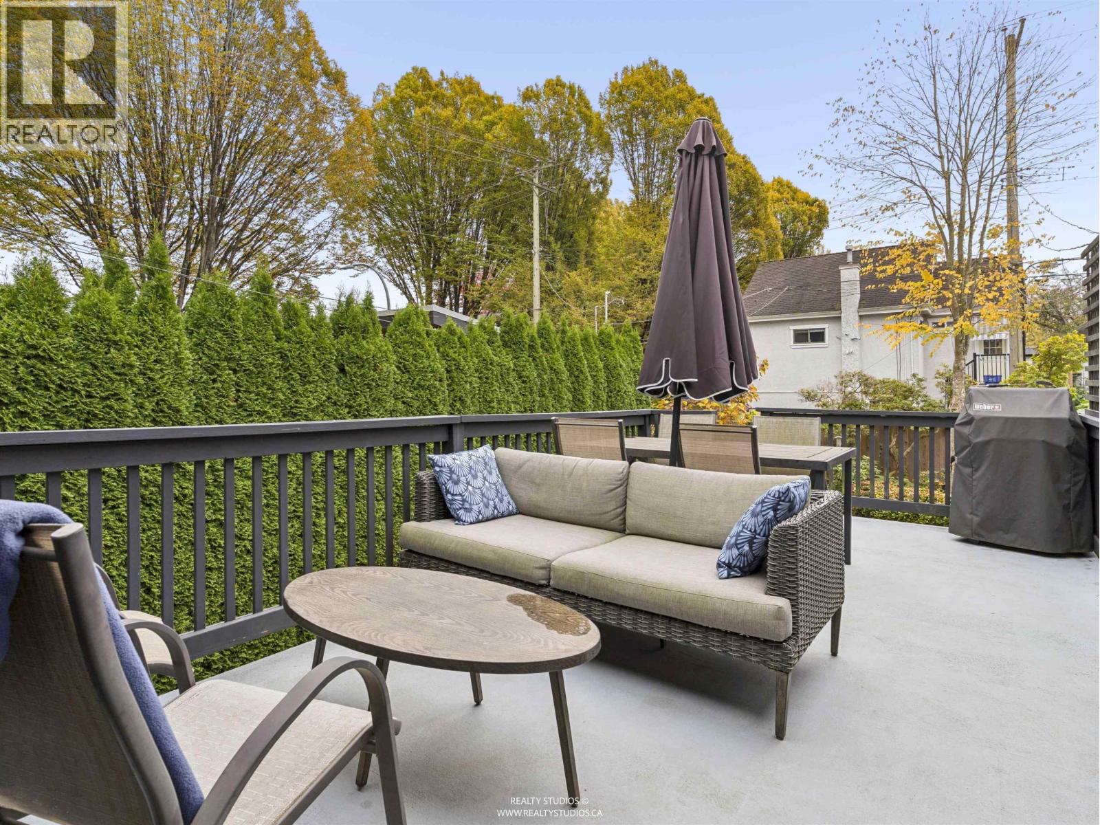 338 E 20TH AVENUE, Vancouver - Image 1