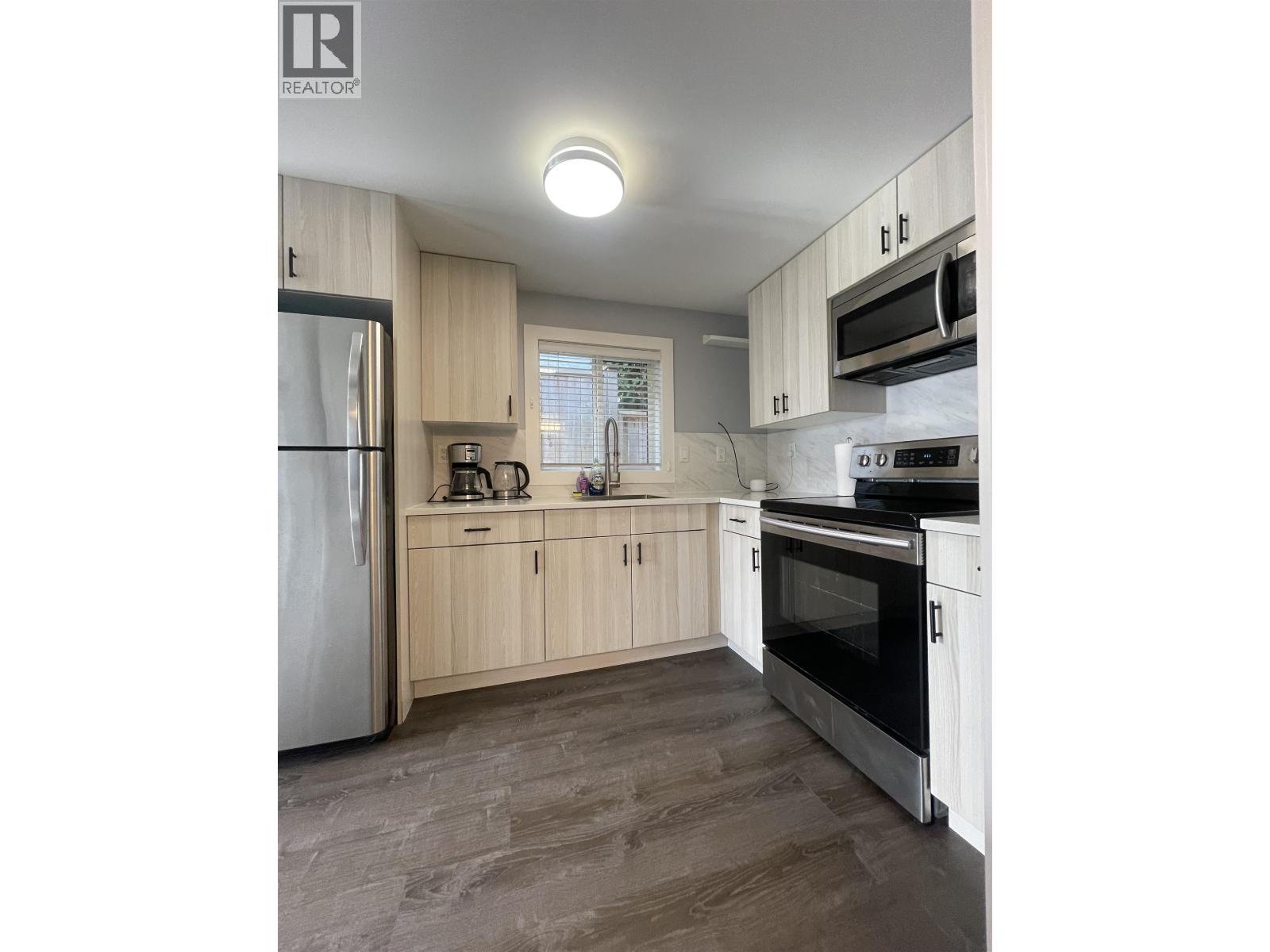 2 Bed, 2 Bath House for Rent in Vancouver – 3124 GRAVELEY STREET, Vancouver – MLS# R3178285 - Image 4