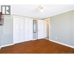 11 Senator Drive, photo 14