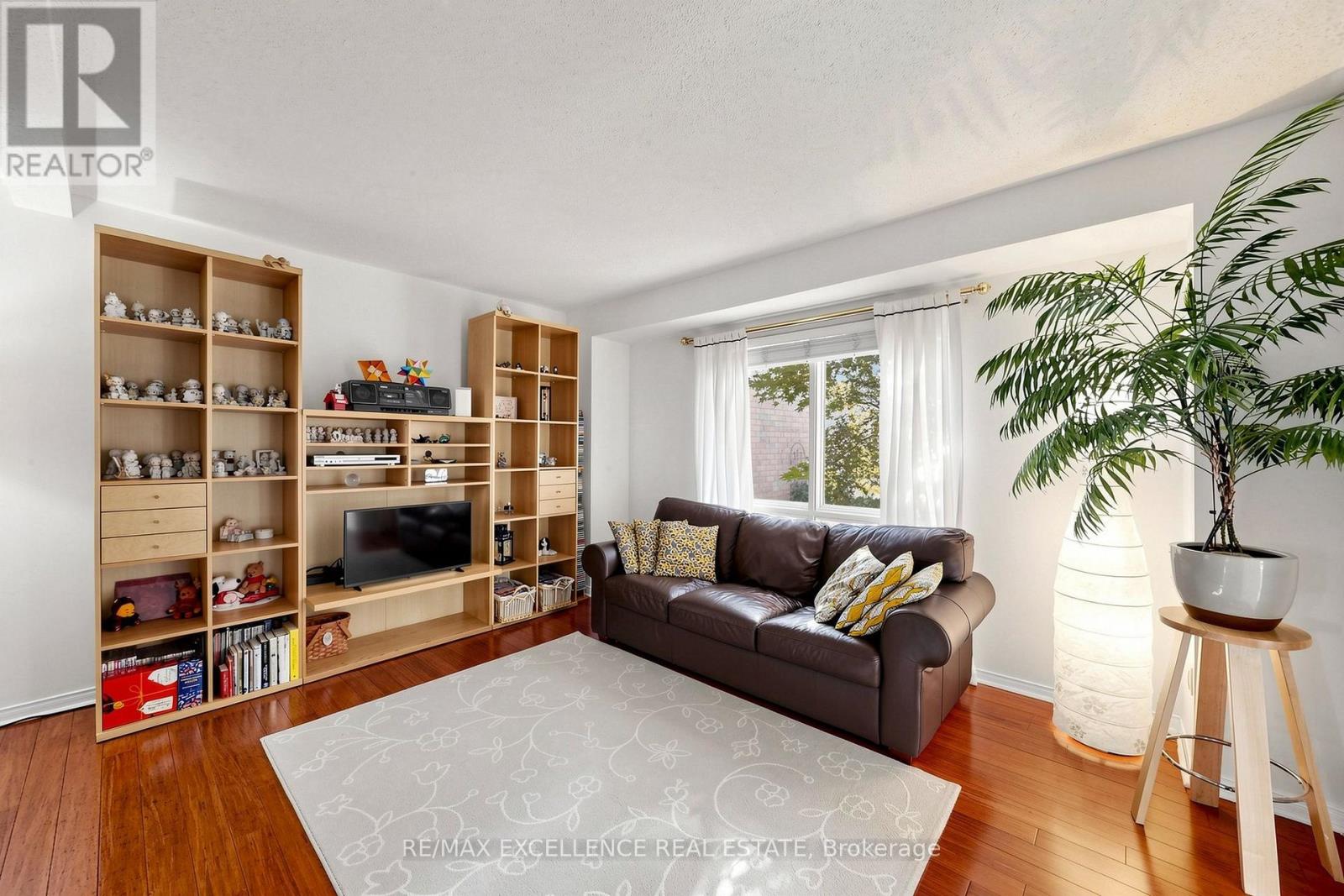 Photo of 72 DESERT SAND DRIVE
