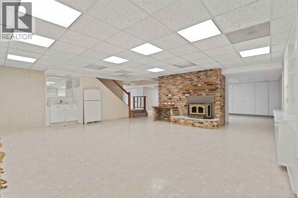 4703 14A Street SW photo 45