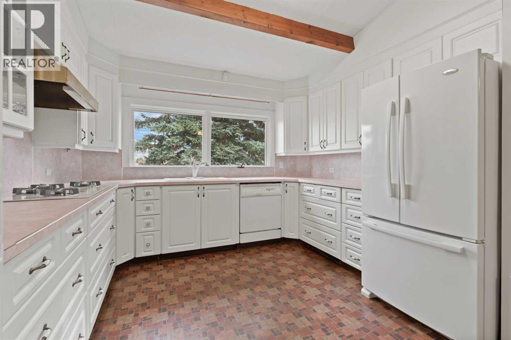 4703 14A Street SW photo 26