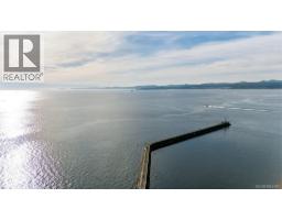 40 Government St, Victoria, BC V8V2K3 Photo 48