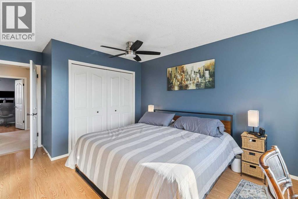 17 Shawglen Court SW photo 11