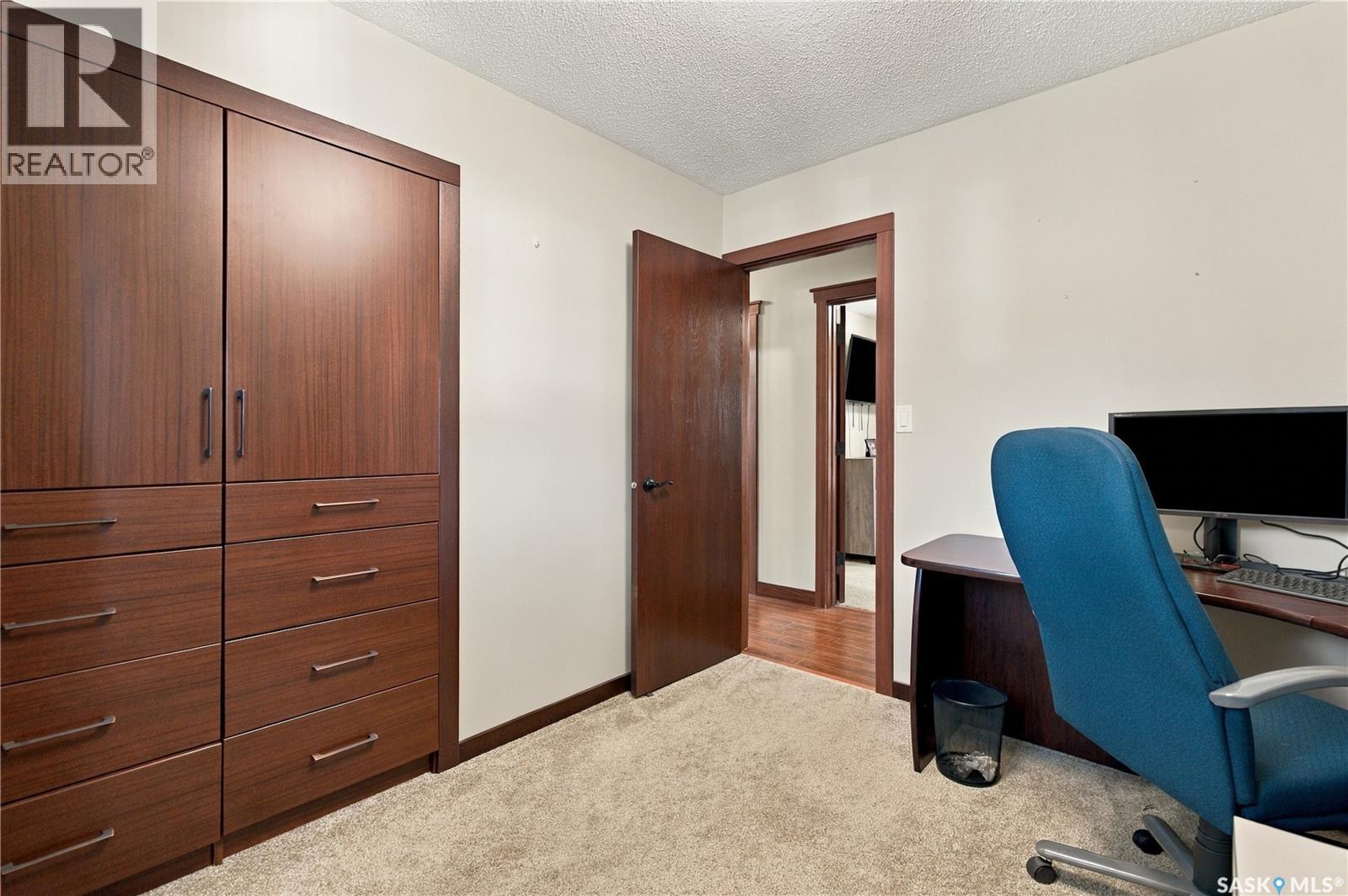 18 Bligh BAY, Regina — photo 15