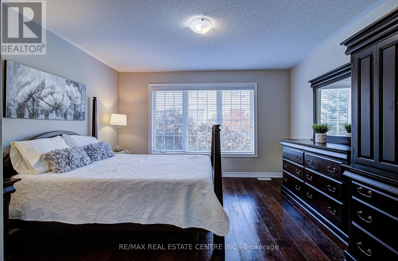 16 Lacorra Way, Brampton, ON photo 11