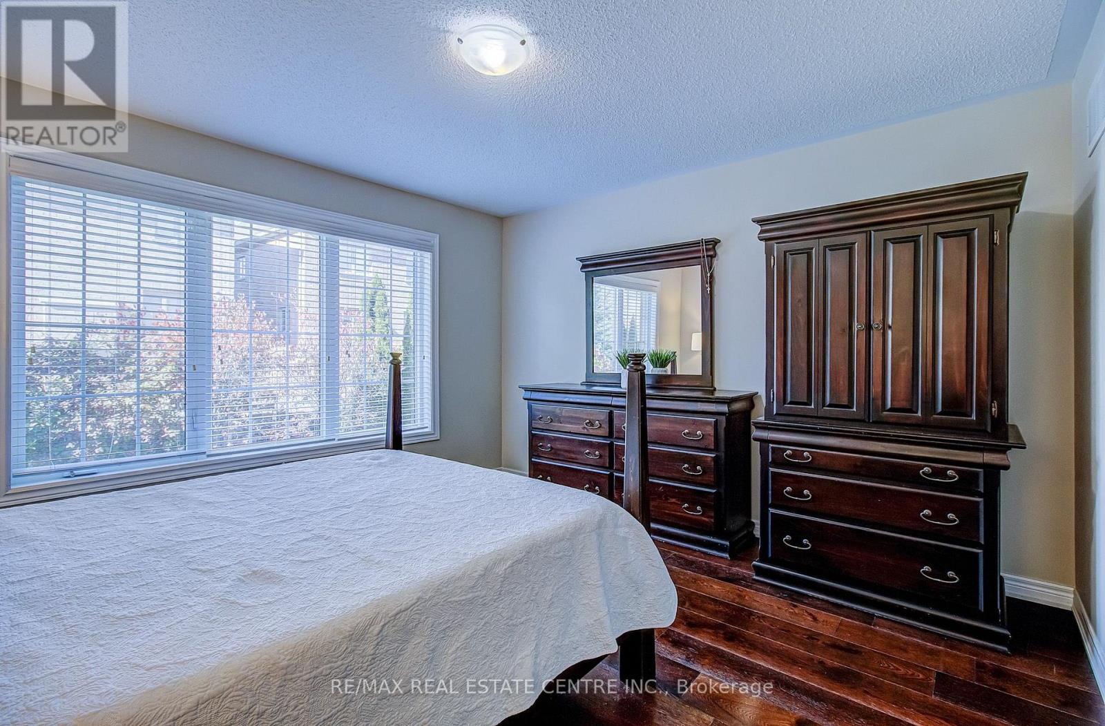16 Lacorra Way, Brampton, ON photo 12