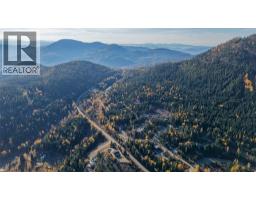 414 Centennial Place, Rossland, BC V0G1Y0 Photo 9