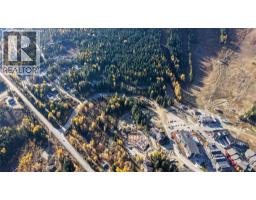 416 Centennial Place, Rossland, BC V0G1Y0 Photo 9