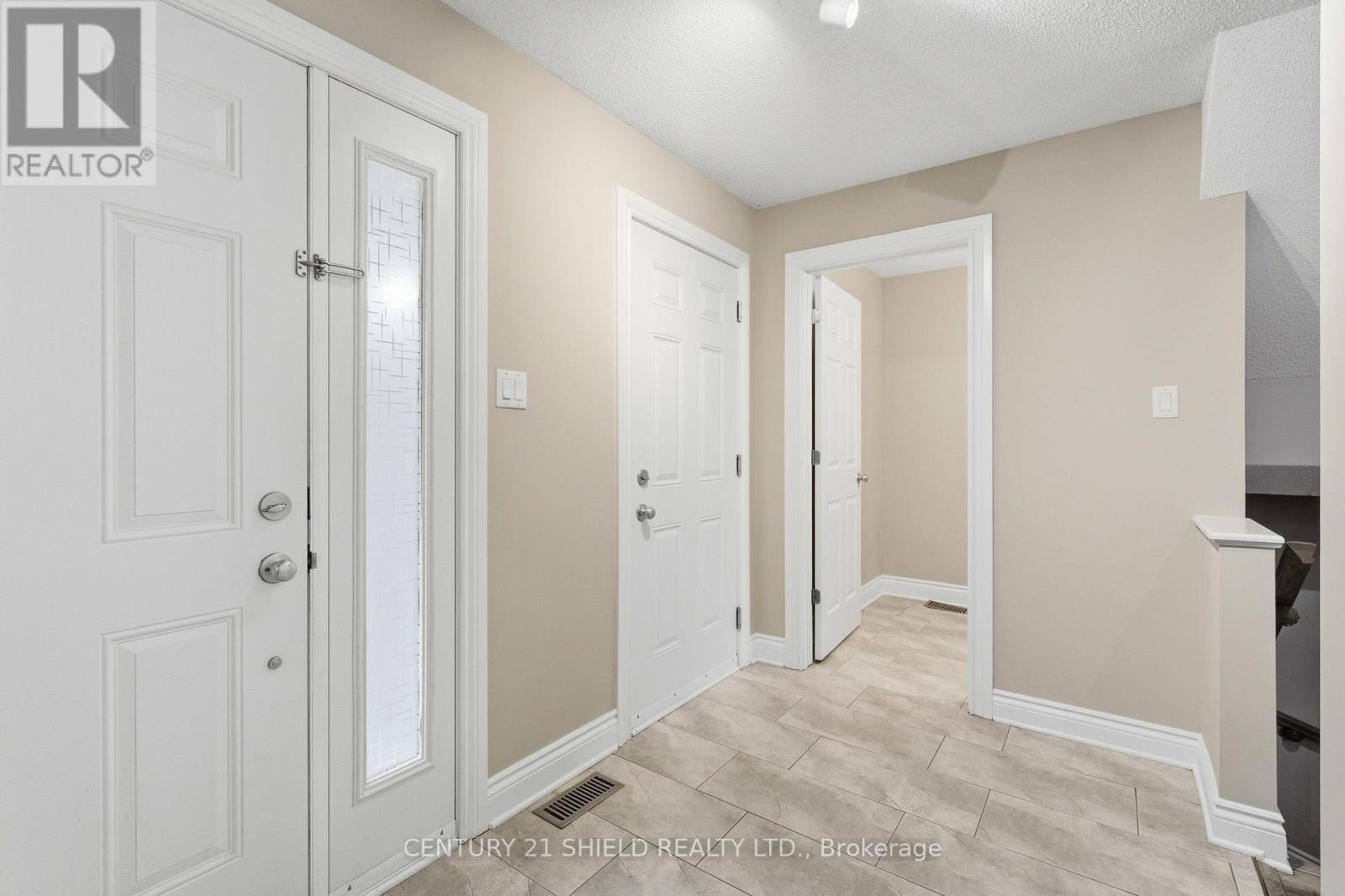 1140 CLEMENT COURT, Cornwall — photo 10