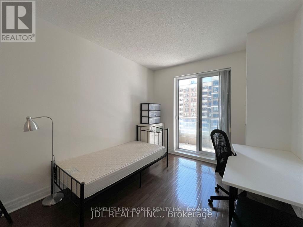 35 Balmuto Unit 1507 photo 2