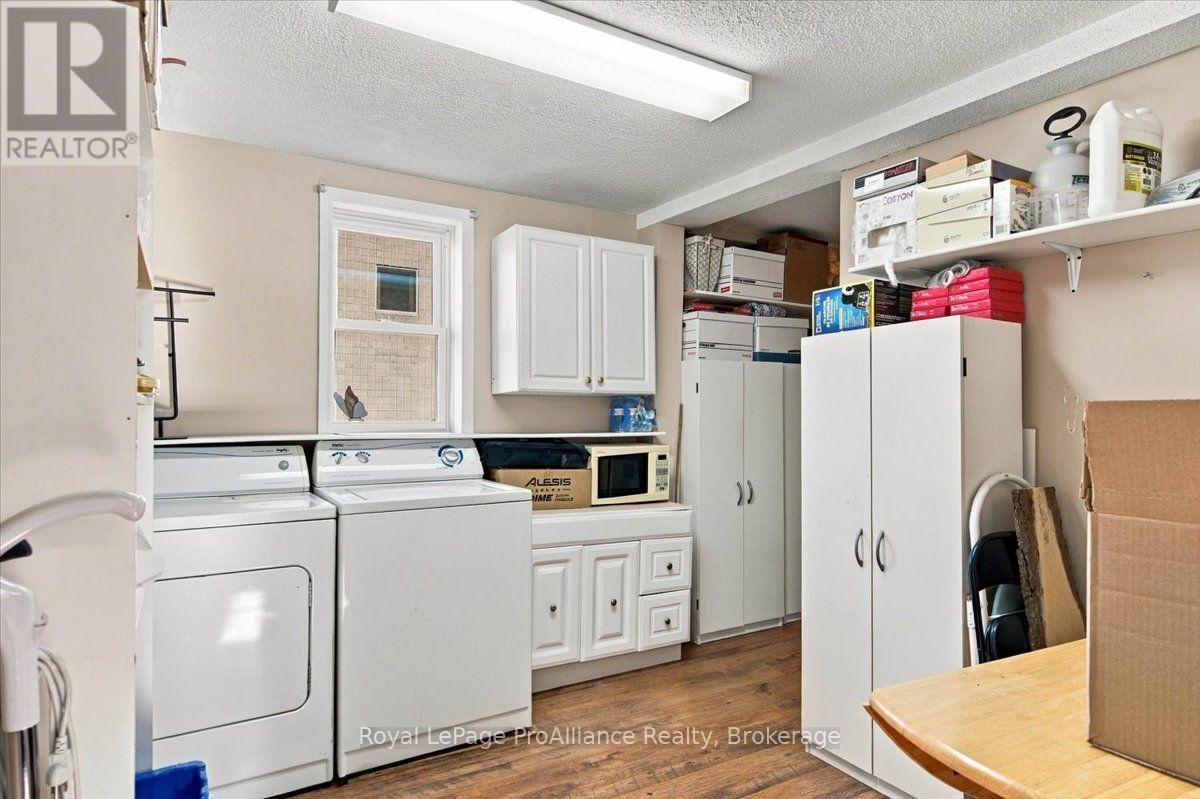 291 Pinnacle Street, Belleville, ON photo 27
