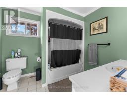 10 Sunset Crescent, Petawawa, ON K8H2L7 Photo 26