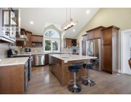 Bedroom - 10, 209033 Plummers Road W, Rural Foothills County, AB T1S3H7 Photo 14