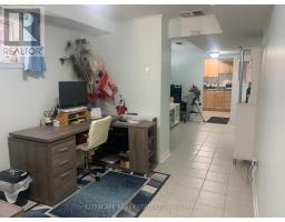 Bathroom - Bsmt - 120 Hullmar Drive, Toronto, ON M3N2G2 Photo 6