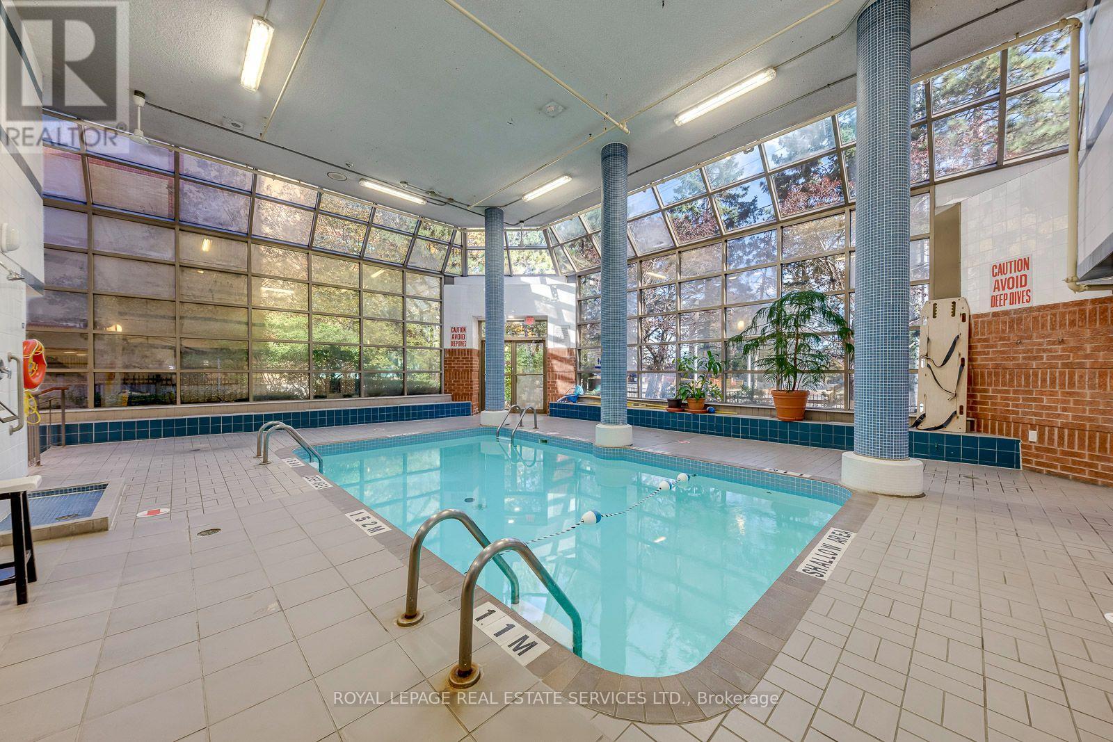 UPH 02- 25 Fairview Road West, Mississauga, ON photo 40