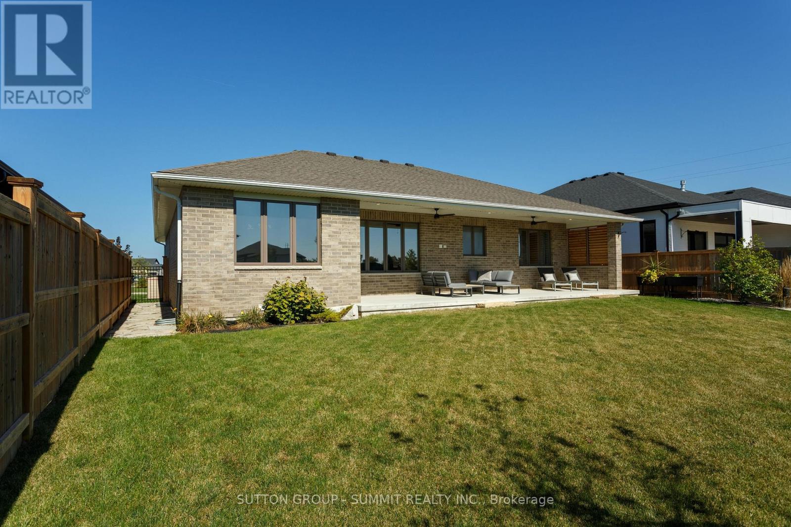 3591 MIA Lane, Plympton-Wyoming, ON photo 32