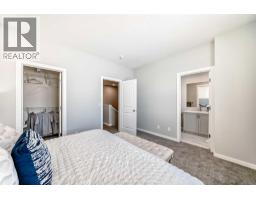 4pc Bathroom - 684 Savanna Drive Ne, Calgary, AB T3J5P8 Photo 17
