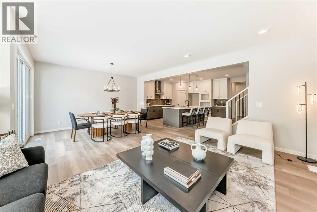 33 Rochester Crescent NW, Calgary — photo 14
