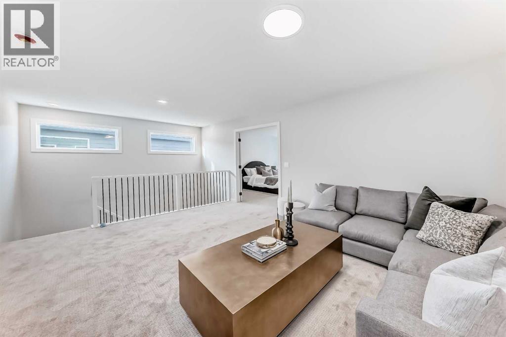 33 Rochester Crescent NW, Calgary — photo 20