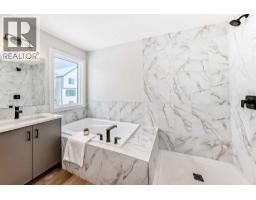 33 Rochester Crescent Nw, Calgary, AB T3L0P2 Photo 27
