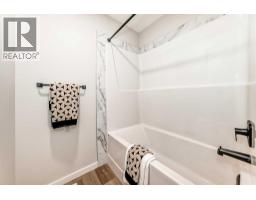 33 Rochester Crescent Nw, Calgary, AB T3L0P2 Photo 38