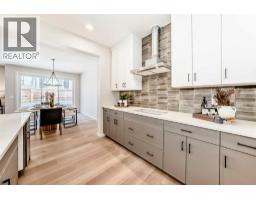 Great room - 33 Rochester Crescent Nw, Calgary, AB T3L0P2 Photo 7