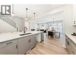 Bonus Room - 33 Rochester Crescent Nw, Calgary, AB T3L0P2 Photo 8