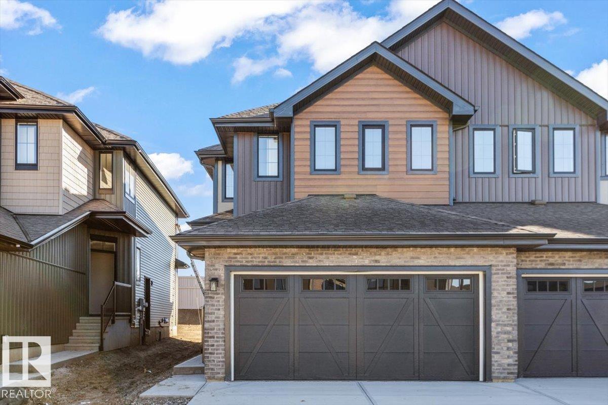 60 Cessy ST SE photo 2