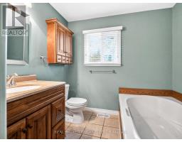Laundry room - 3176 Evadere Avenue N, Fort Erie, ON L0S1N0 Photo 7