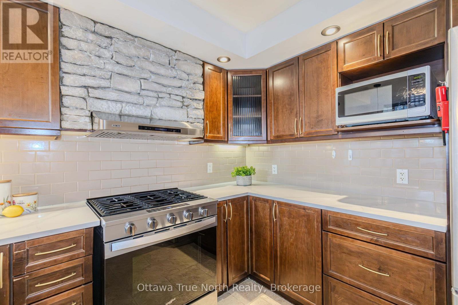 83A LEACOCK DRIVE - 14