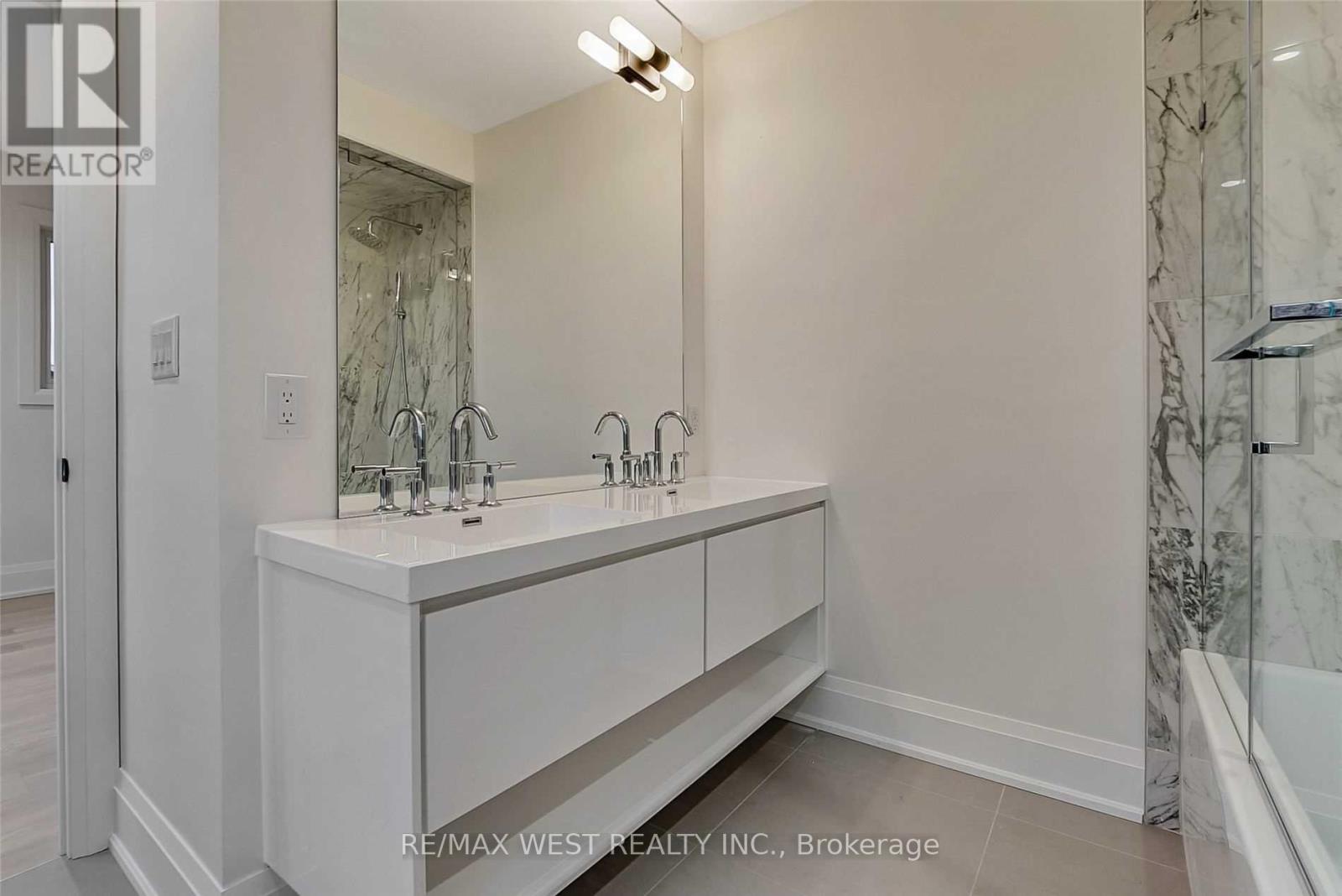 3RD - 201 CEDRIC AVENUE, Toronto (Oakwood Village) — photo 10