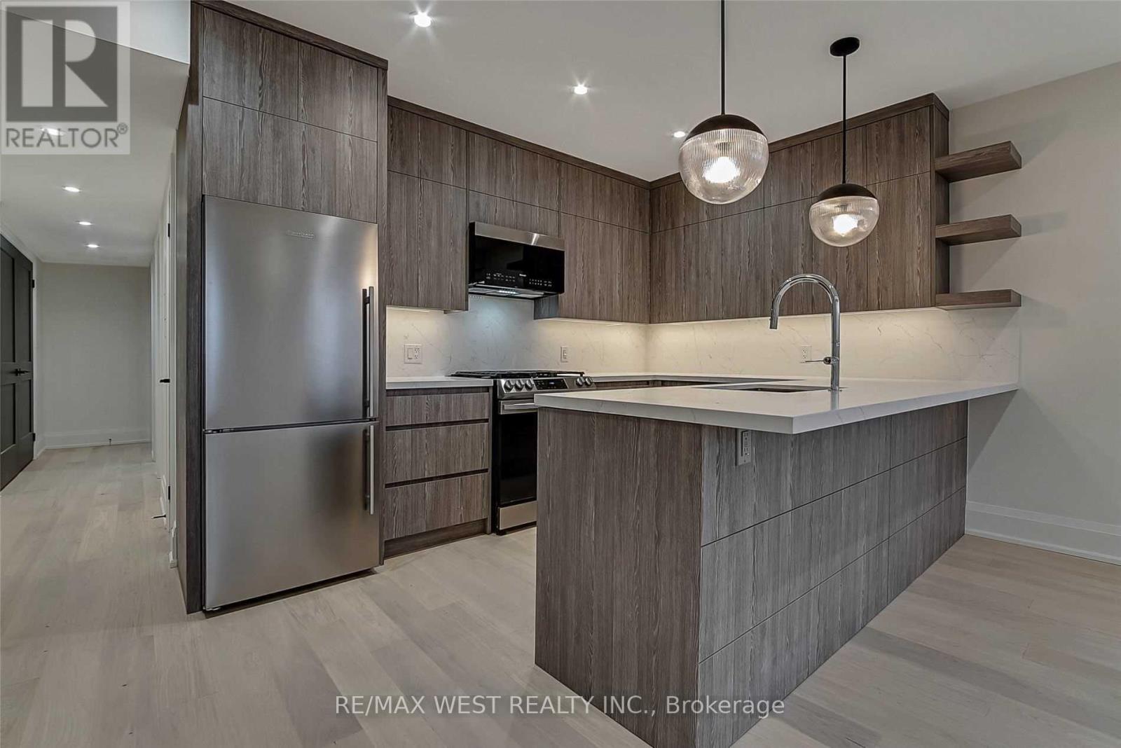 3RD - 201 CEDRIC AVENUE, Toronto (Oakwood Village) — photo 4