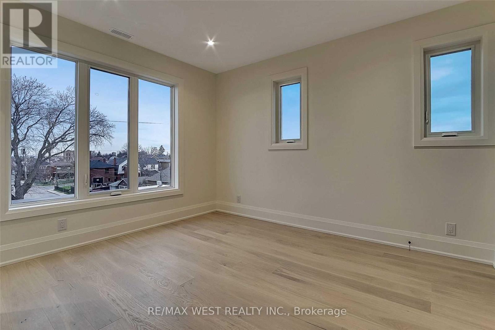 3RD - 201 CEDRIC AVENUE, Toronto (Oakwood Village) — photo 7