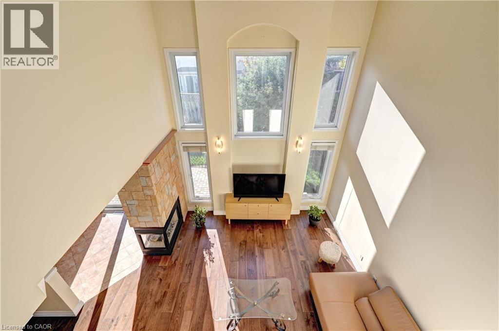 733 CHESAPEAKE Drive, Waterloo — photo 12