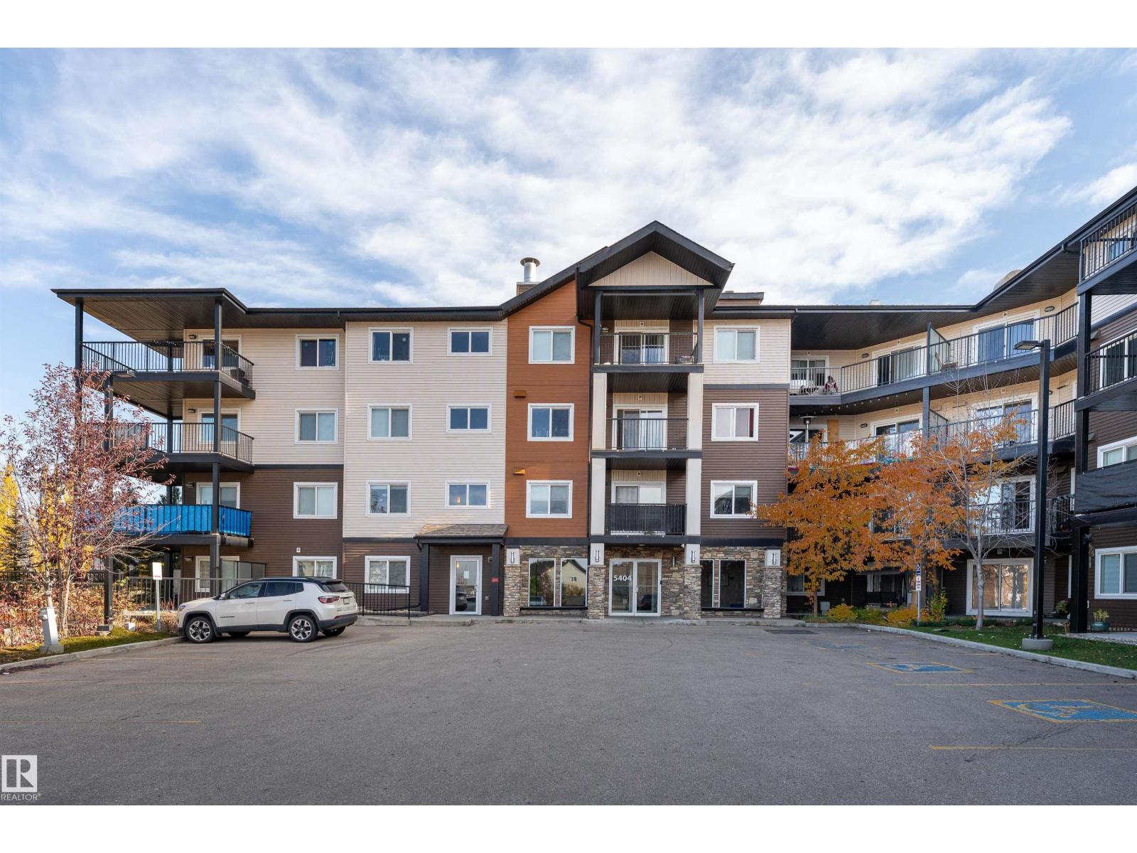 #220 5404 7 AV SW, Edmonton, Alberta, T6X2K4
