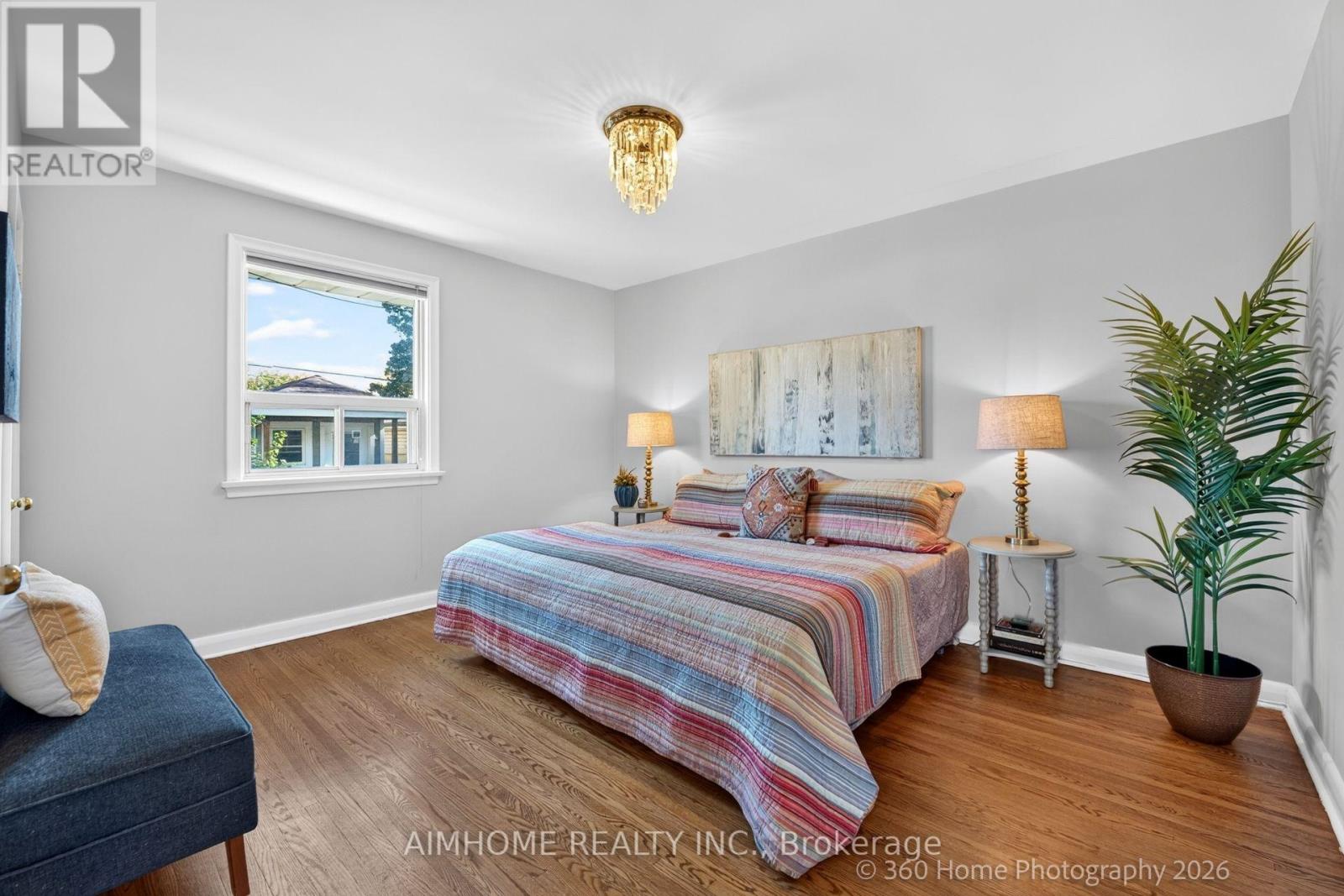 47 Silverhill Drive, Toronto, ON photo 10