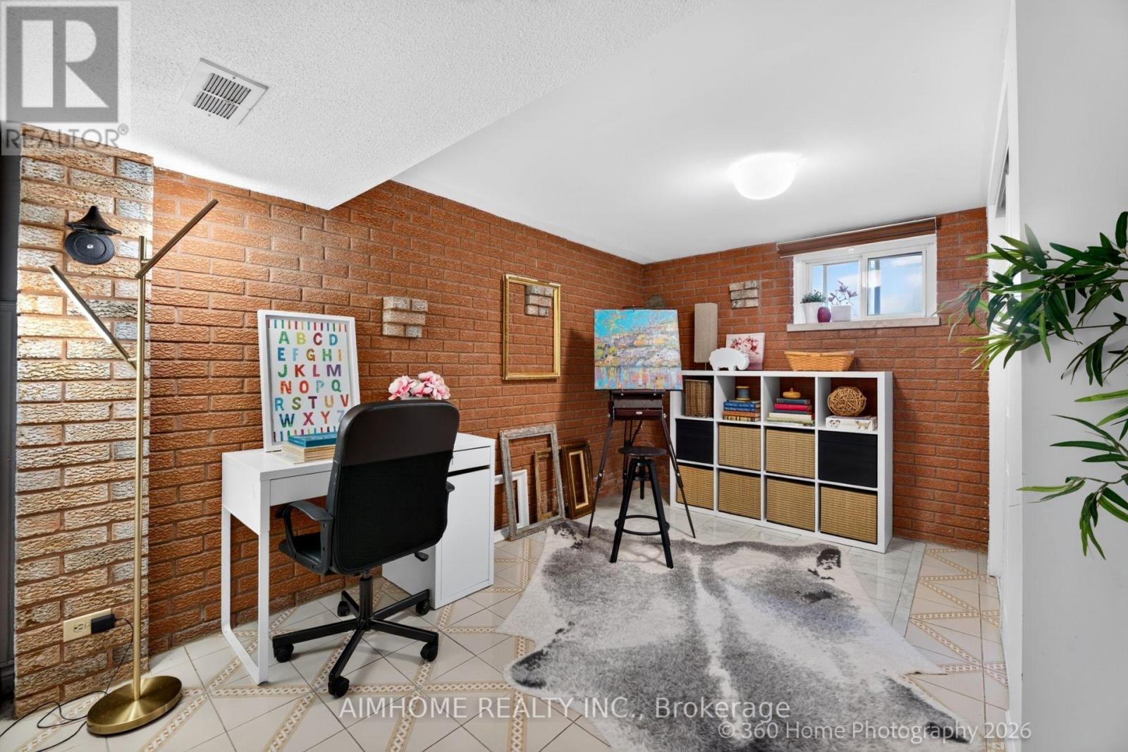 47 Silverhill Drive, Toronto, ON photo 18