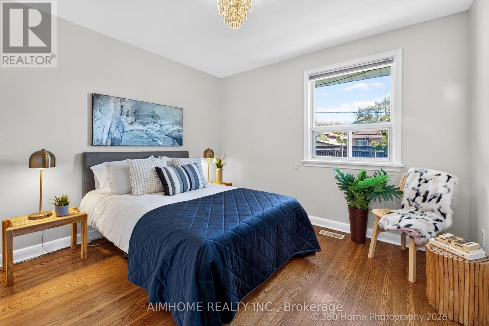 47 Silverhill Drive, Toronto, ON photo 9