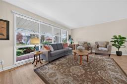 Living room - 833 Brock Street, Winnipeg, MB R2N0Z7 Photo 6